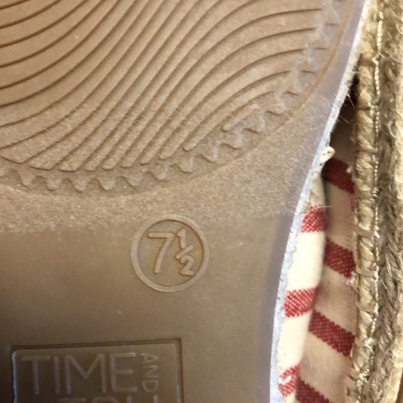 NWOT Striped Espadrilles with memory foam sz7.5 - Picture 9 of 16